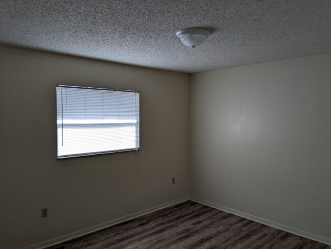 Photo - 6200 Illinois Ave