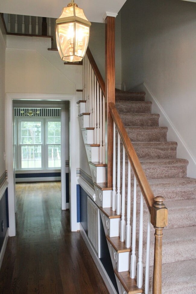 Photo - 4400 Dewfield Dr N