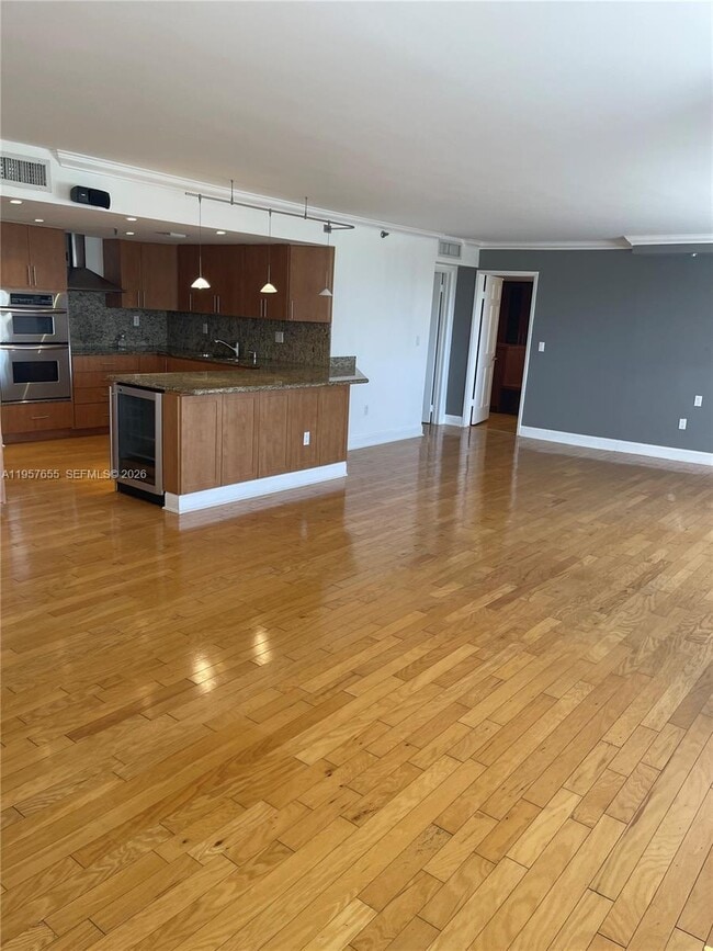 Photo - 650 Ocean Dr Unit 5A