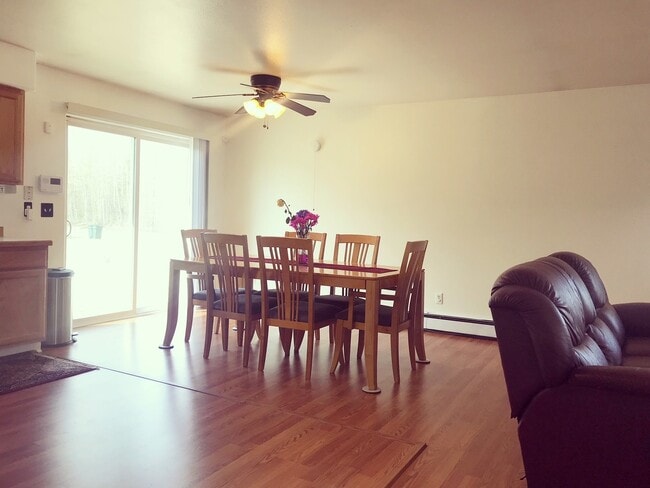 Photo - Centrally located 3 bed/2 bath Ranch style home with large oversized heated garage.