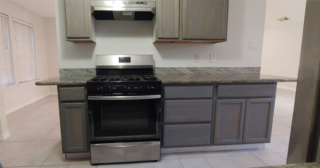 Photo - 1930 Pepperwood Ln