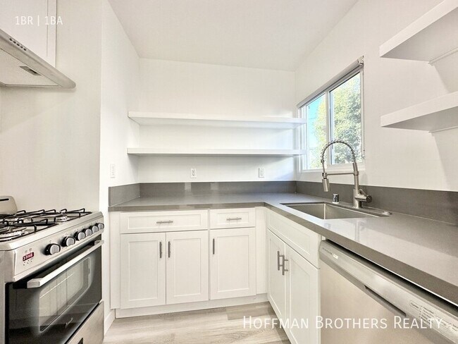 2431 W Ave 33 Unit 1/2