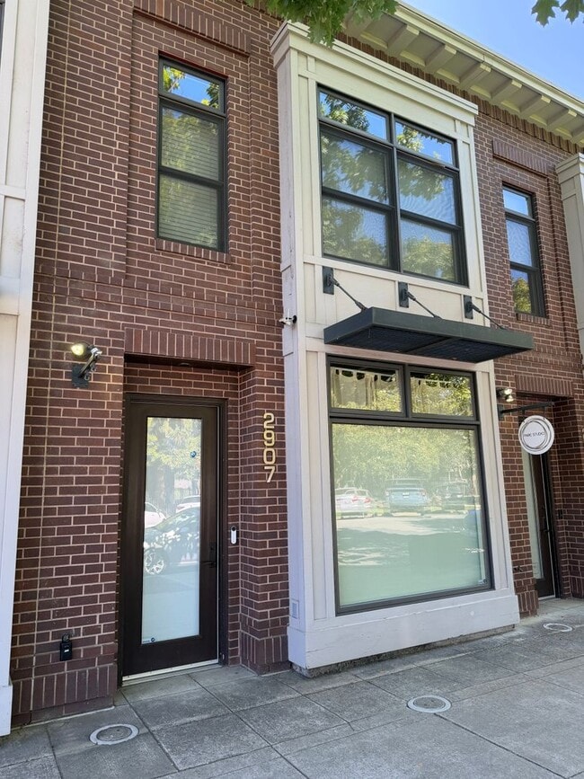 Building Photo - 2907 35th St