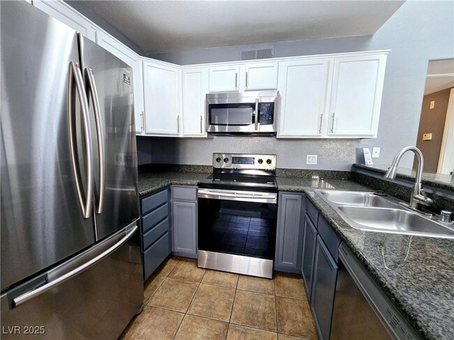 Building Photo - 9325 W Desert Inn Rd Unit 229 Rental