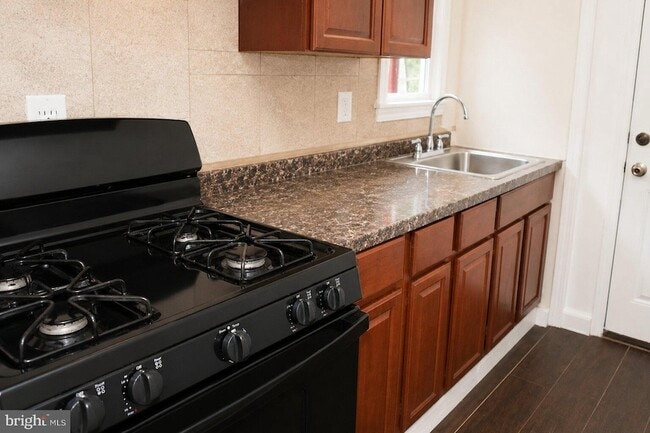 Photo - 63 Galveston Pl SW Unidad 1