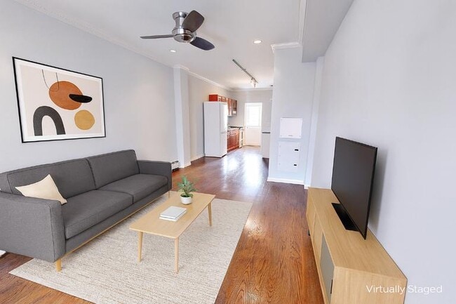 Building Photo - 345 E 5th St Rental
