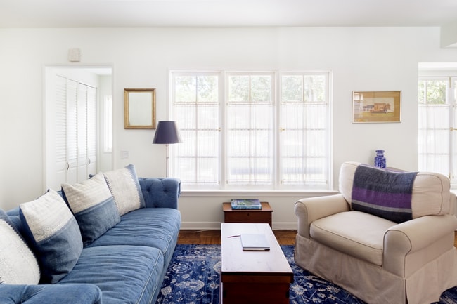 Viviendo - 5108 Strohm Ave