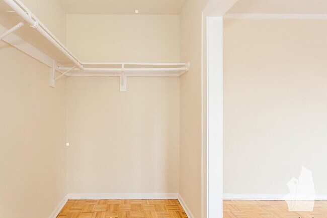 Photo - 739 W Belmont Ave Unit 109