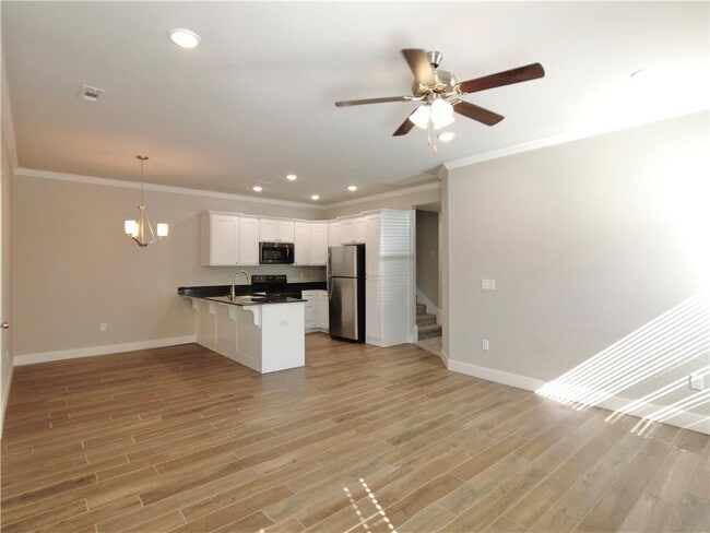 Photo - 2005 E Brookview Dr