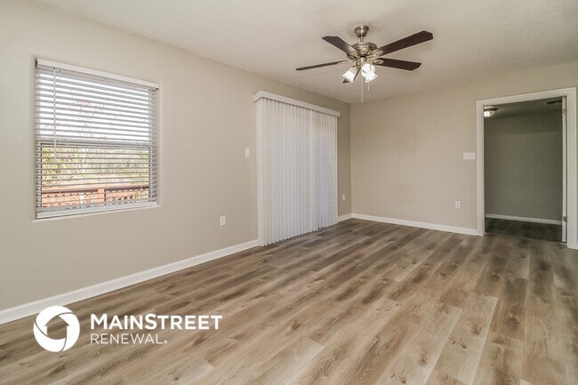 Photo - 1335 E 3rd Ave