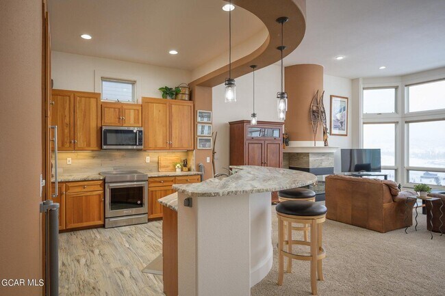 Photo - 508 Cranmer Ave