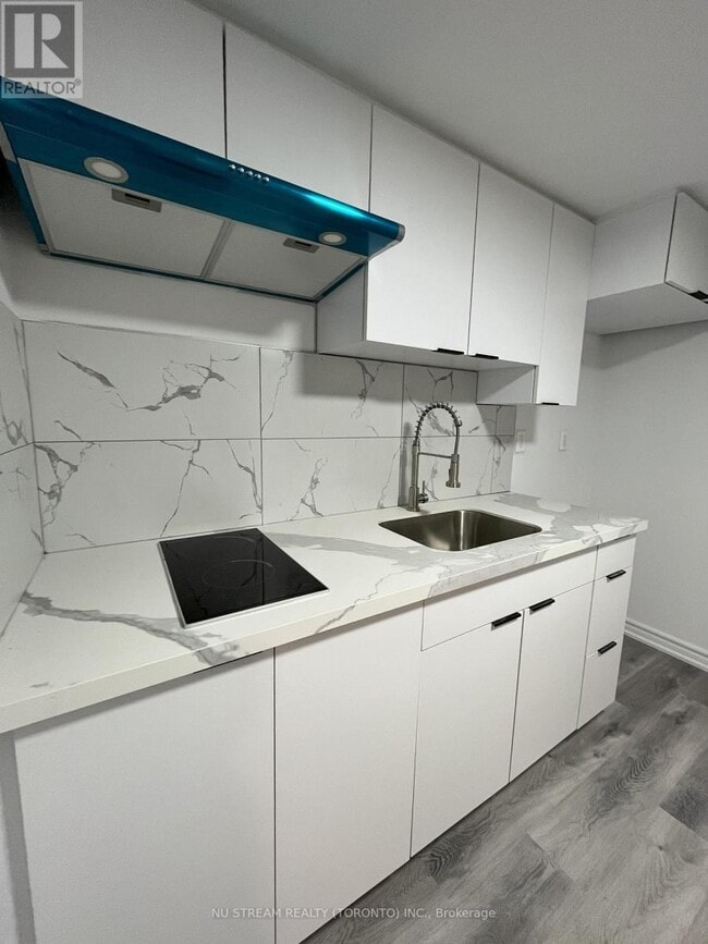 Photo - 24 Dunboyne Ct