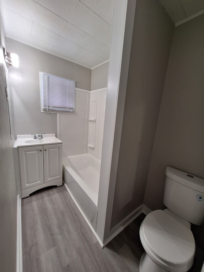 Photo - 1219 Walnut St