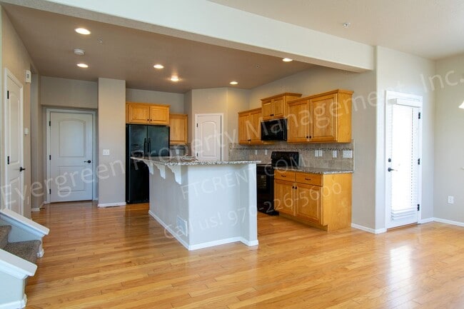 Photo - 3015 Denver Dr