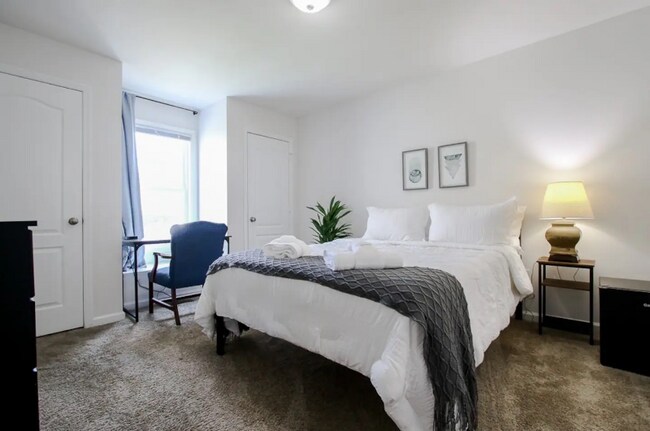 Photo - 1506 E Henry St