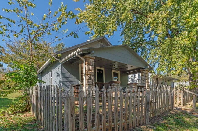Photo - 108 Cliff Dr