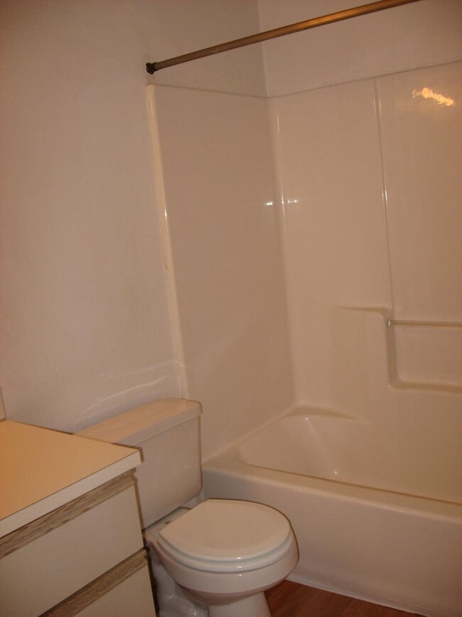Photo - 970 SE Ireland St Unidad #101