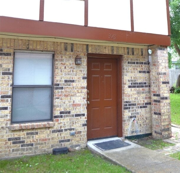 Photo - 3063 Olympia Dr Apartment