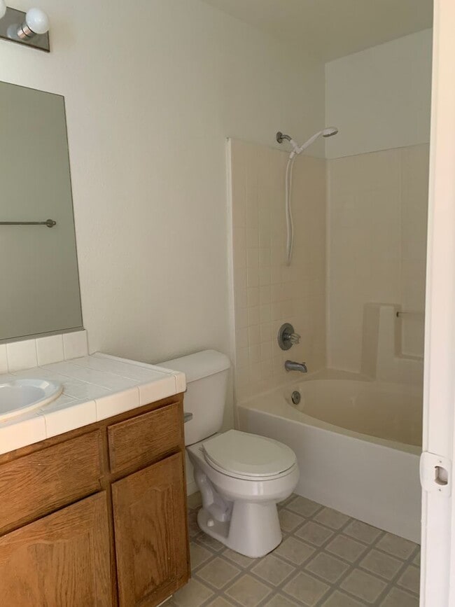 1341 Spring Ct