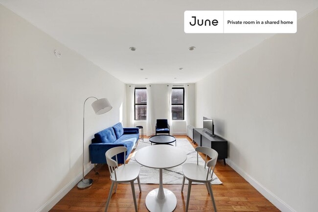 Photo - Room in Shared 4 bed/2 bath home Unidad A