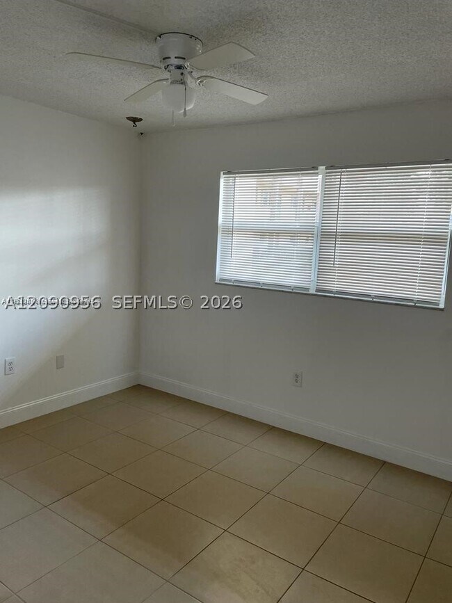 8325 Sunrise Lakes Blvd Unit 104