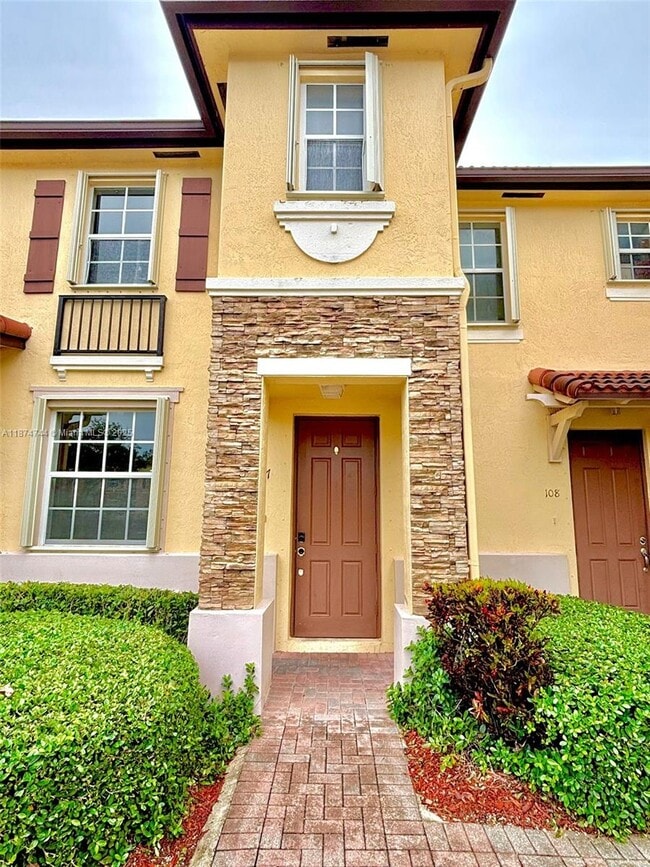 Building Photo - 1490 NE 33rd Ave Unit 107-13 Rental