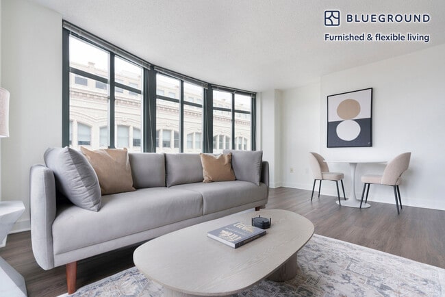 Photo - 444 8th St NW Unidad FL9-ID1232