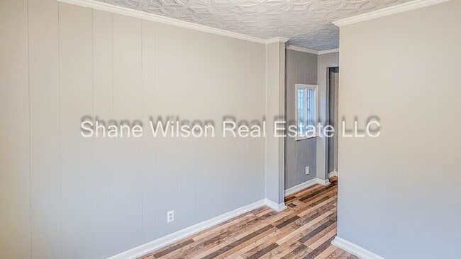 Photo - 5327 Lee Ave