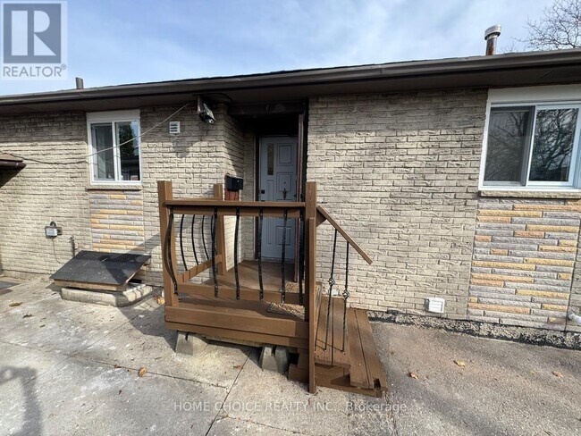 Photo - 12 Sultan Pool Dr