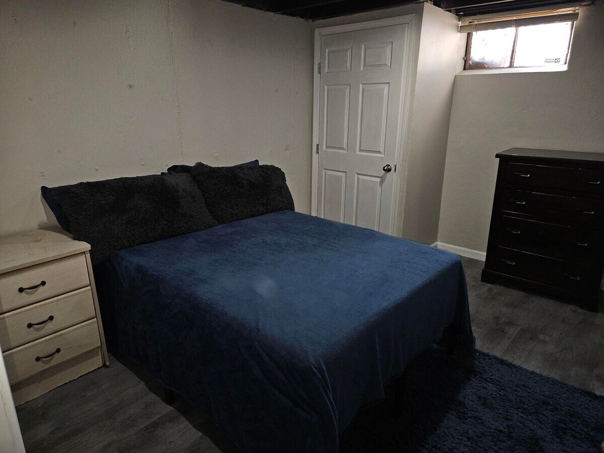 1 Private Bedroom 1 Shared Bathroom *REGIS... - 1 Private Bedroom 1 Shared Bathroom *REGIS... Unit L2
