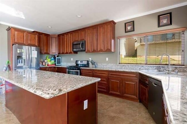 Photo - 9439 Eucalyptus St