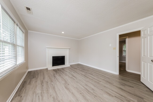 Photo - 4316 Cornell Ave