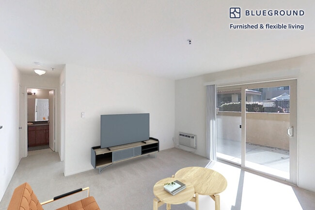 Photo - 1600 Villa St Unidad SI FL1-ID6536A