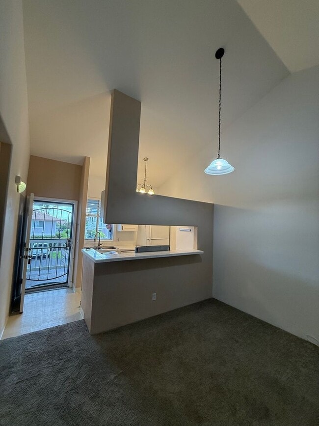 $2,500 / 2br - 2 bath, Condo with Lanai (K... - $2,500 / 2br - 2 bath, Condo with Lanai (K...
