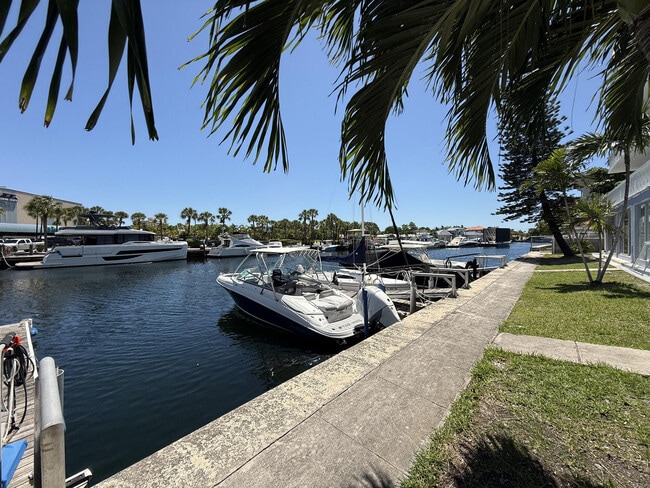 Photo - 13155 Ixora Ct Unit 804