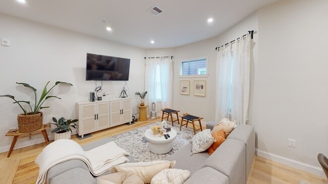 Photo - 12 York St Unit 1