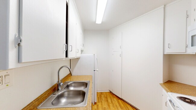 Photo - 1821 Lincoln Ave Unit 210