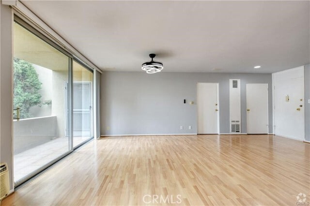 Building Photo - 514 S Harvard Blvd Unit 309 Rental
