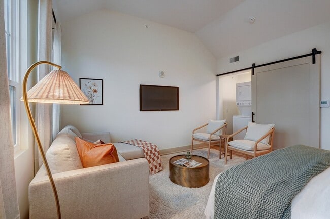 Flats On East Gay | Studio - Flats on East Gay