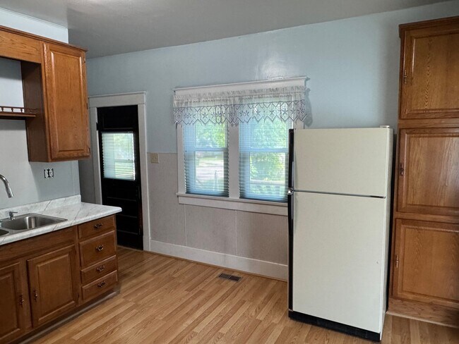Photo - 524 W Cherry St