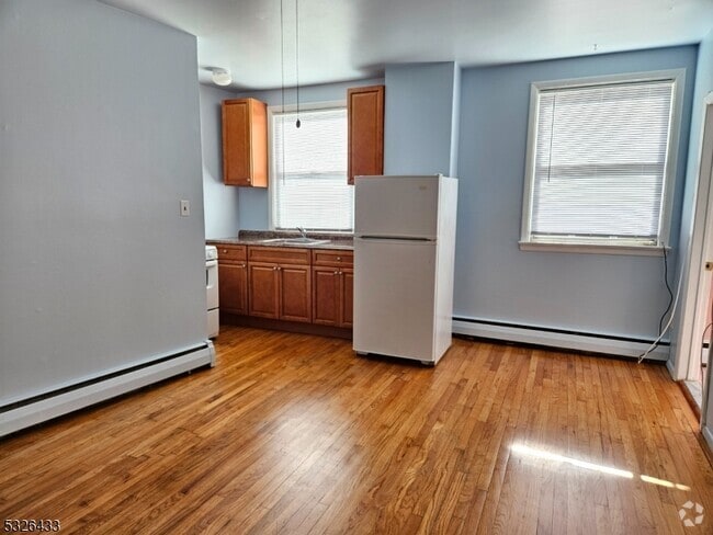Building Photo - 71 E Cherry St Rental