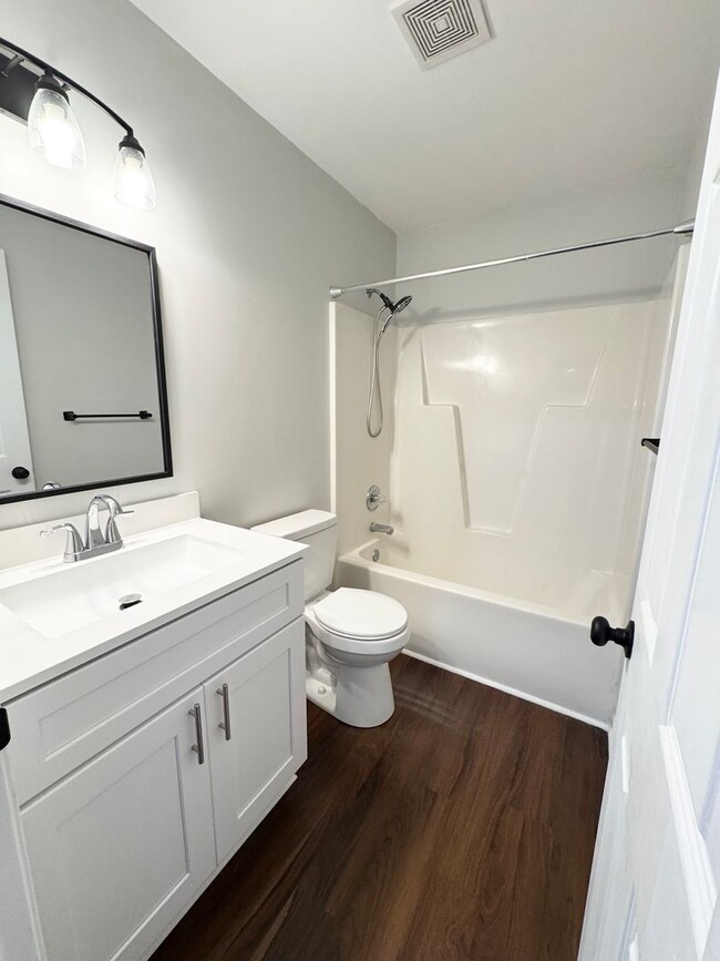 Photo - 205 Summerfield St