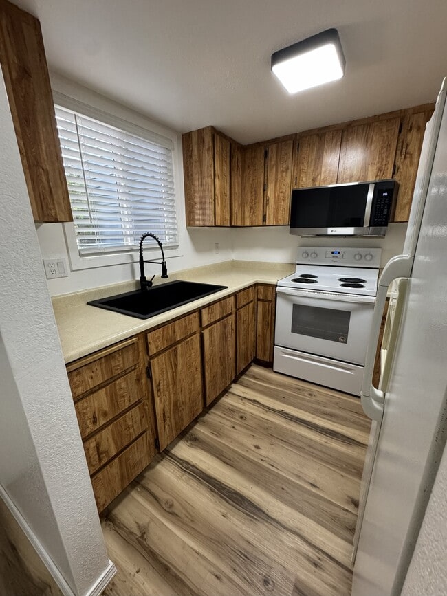 Photo - 850 Shenandoah Dr