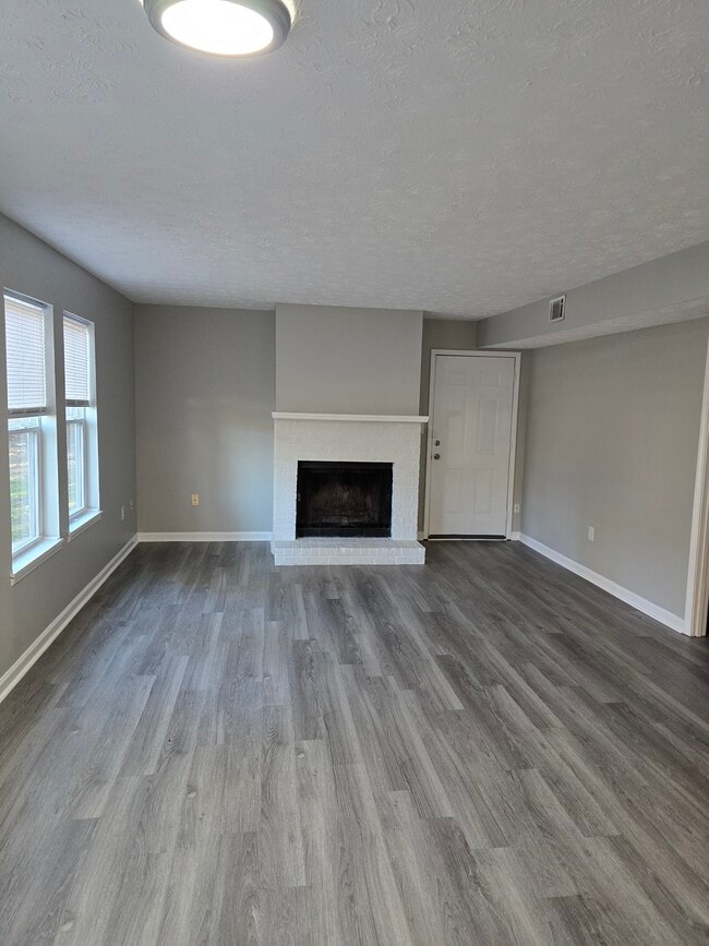 Building Photo - 115 Howell Way Unit 1