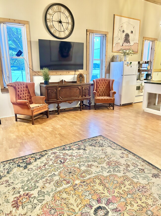 Photo - 1291 Kinneville Rd