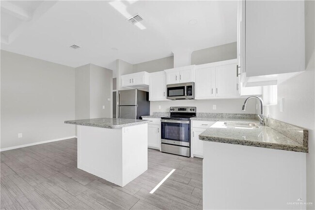 15 S Dahlia St Unit 3
