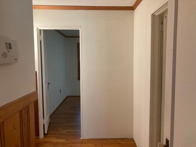 Photo - 607 East Ave