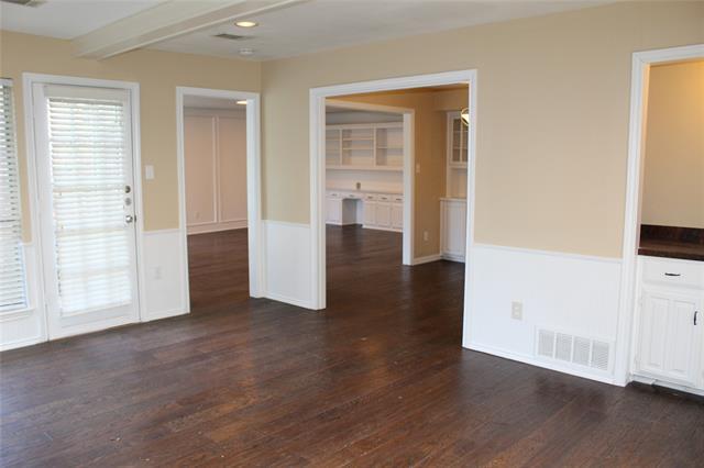 Photo - 4037 Leon Dr