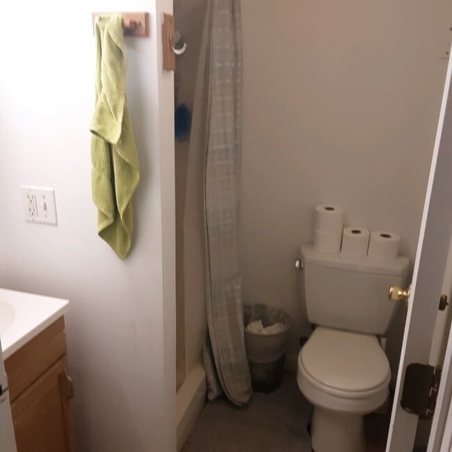 Building Photo - 40 Brainerd Rd Unit B