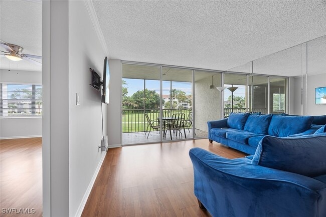 Photo - 1083 Forest Lakes Dr Unidad 207